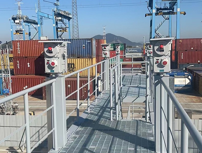 Explosion proof box renovation in the lithium battery transfer area of Beilun Port in Ningbo